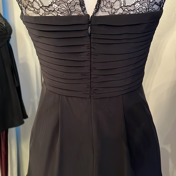 BCBGMAXAZRIA Black Silk and Lace Top Size 4 - Picture 6 of 11